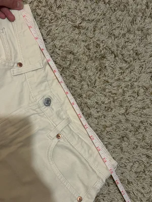 H&M &Denim White Baggy Bermuda Shorts – Size 6 thumbnail 4