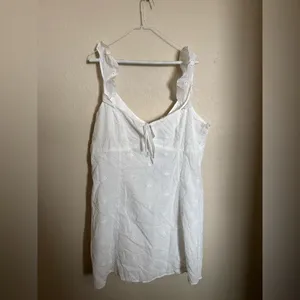 Princess Polly Besiana Eyelet Mini Dress Sz 14 Curve in White Flutter Straps NEW thumbnail 2