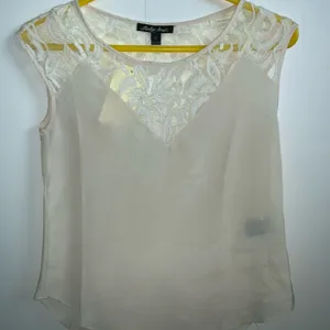 Lace blouse NWT White Size XS thumbnail 1