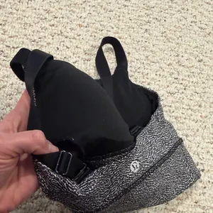 Lululemon Both Ways Bra Scatter Star Arctic Grey / Black Size 4 C26-025 thumbnail 5
