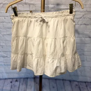Le Lis Collection White Ruffle Tiered Linen Blend Mini Skirt Size Medium thumbnail 3