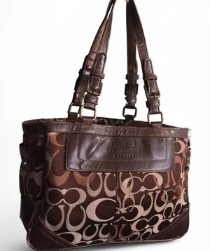 Coach 2000s Y2K Signature Optic Brown Gallery Leather Tote Shoulder Hand Bag Purse Brass Hardware #Preppy #Academia #Old Money #Vintage #Whimsygoth Some wear as pictured Approx 12” Wide x 9” Tall x 4.5” deep thumbnail 1