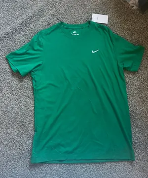 The Nike Tee cotton emerald green thumbnail 1