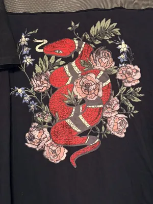 Torrid Black Red Mesh Snake Rose Pullover T-Shirt Blouse Size 1 1X thumbnail 2