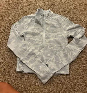 Lululemon Shirt Long Sleeve thumbnail 1