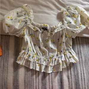 Zara crop top thumbnail 2