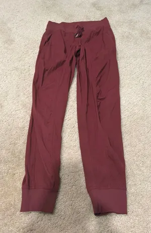 Lululemon Joggers thumbnail 1