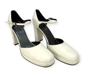 Andrea Coleccion | Size 8 | White Leather Round Toe Chunky 4 Inch High Heel Pump thumbnail 1