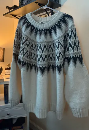 H&M Sweater Knit thumbnail 1