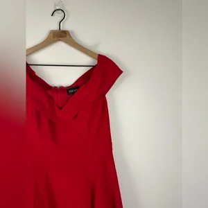 XSCAPE Red Off The Shoulder Fit & Flare Mini‎ Formal Dress Women’s Sz 10 thumbnail 4