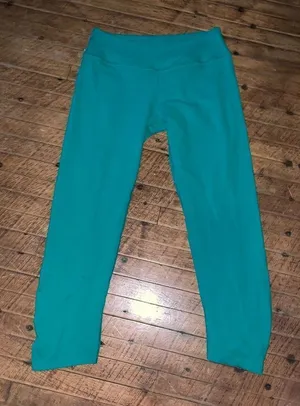Beyond Yoga Kelly green ruched hem cropped M athletic leggings thumbnail 1