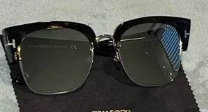Tom Ford Dakota 02 sunglasses TF554 Black Sunglasses with Case EUC thumbnail 1