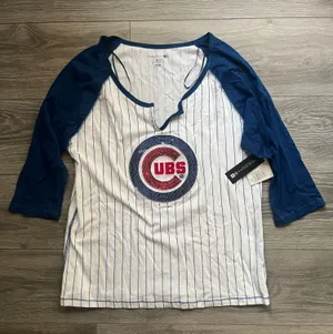 5th & Ocean White Blue Pinstripes Sequin Chicago Cubs Baseball Tee V Neck XL Top thumbnail 1