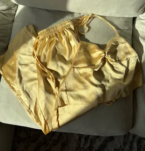 Pretty Little Thing Yellow Satin Pants Set thumbnail 1