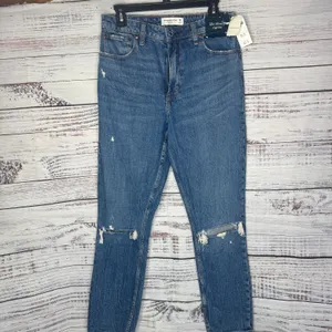 Abercrombie & Fitch Curve Love High Rise Skinny Jean Distressed 8L thumbnail 2