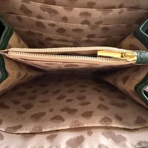 Kedzie Green Crossbody Bag(NWOT) thumbnail 5