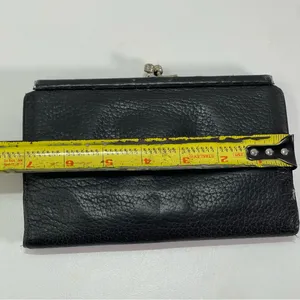 Vtg Dooney & Bourke AWL Black Pebbled Leather Kiss-lock Bifold Organizer Wallet thumbnail 3