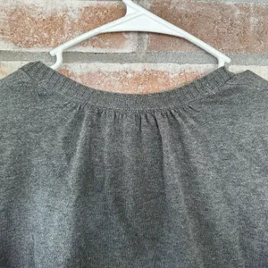 Victoria’s Secret Long Sleeve Zipper Sweater Medium Gray thumbnail 8
