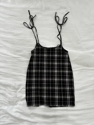SHEIN Black and White Plaid Tie-Shoulder Kids One-Piece Bodysuit thumbnail 3