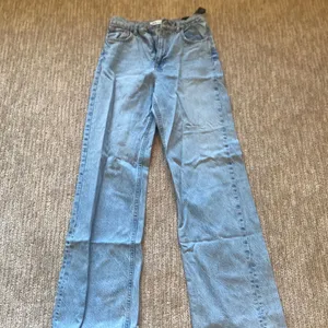 Zara jeans thumbnail 1