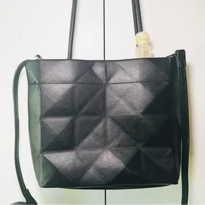 Fashionable Trendy Simple Black Ladies Single Shoulder Square Bag Crossbody Bag thumbnail 5