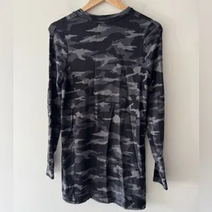 Athleta Balance Black Luxe Camp Print Long Sleeve Knit Dress‎ thumbnail 5
