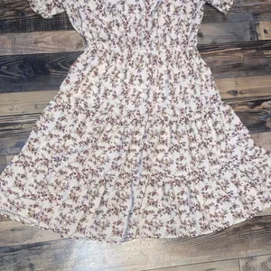 Floral Tiered Midi Dress in White with Mauve Print thumbnail 6