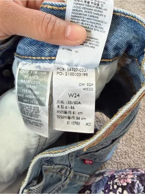 Levi’s Women’s 501 Original Fit High Rise Jean Short Distressed in Med Wash 24 thumbnail 7