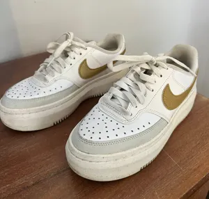 Air Force 1 thumbnail 3