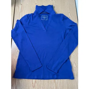 B95 New Women’s Charter Club Golf Tennis Vneck Long Sleeve Shirt Blue Size Xs thumbnail 1