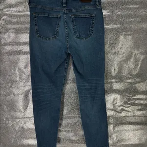 J. Crew Raw Hem Button Fly Cropped Vintage Straight Jeans thumbnail 4