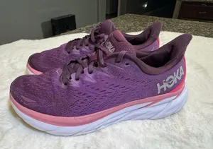 Hoka One One Clifton 8 Women's Running Shoes Size 9.5 thumbnail 1
