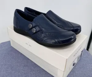 Rockport Daisey Slipon Womens 7N Navy Blue Leather Perforated Loafers CH4056‎ thumbnail 1