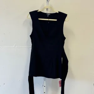 NWT PrettyLittleThing Shape Black Deep V-Neck Sleeveless Tie Back Top US 8 thumbnail 2