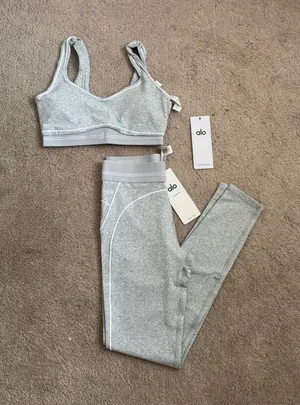 *Grey* Alo Yoga Bra & Leggings thumbnail 1