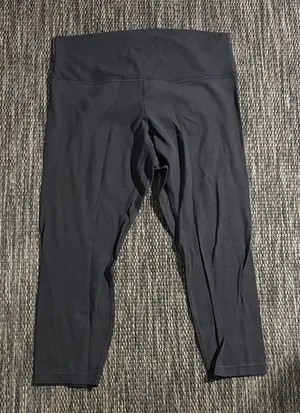Lululemon Align Legging Crop 23.5” Nulu Size 14 thumbnail 1