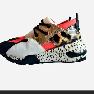 Steve Madden Sneakers with Gold and Pink Highlights Size 7.5 thumbnail 3