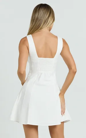 New Showpo Adiana Mini Dress Linen Square Neck Shirred Back A Line Dress Size M thumbnail 6