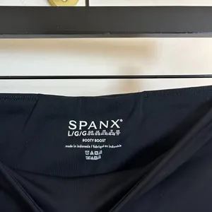 SPANX Booty Boost Flare Pants with Built-In Lift in Very Black Size Large thumbnail 6