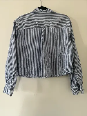 Old Navy Blue White Stripe 100% Cotton Shirt Large Coastal Nautical Preppy thumbnail 5