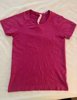 Lululemon, Sonic, pink swiftly tech size 2, sold out everywhere, worn once thumbnail 1