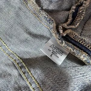 Vintage Guess Jeans Denim Trucker Jacket Women Large 90s Embroidered Y2K Retro thumbnail 9