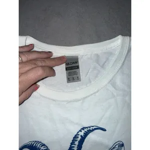 Gildan Women’s Goat Shirt thumbnail 2