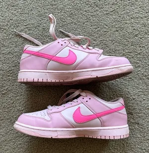Nike Dunk Women’s Low Sneakers thumbnail 1