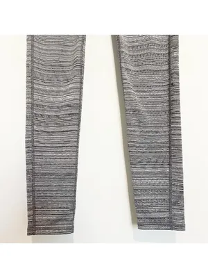Athleta Chaturanga Leggings Size S Black Jacquard Textured Workout Pant Normcore thumbnail 5