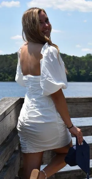 White dress with attached short Puffy sleeves - Size Medium thumbnail 1