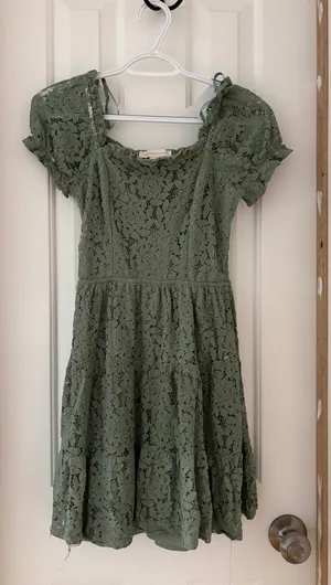 Monteau Los Angeles Green Lace Dress thumbnail 2