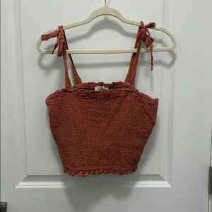 Abercrombie & Fitch Smocked pink Crop Top thumbnail 2