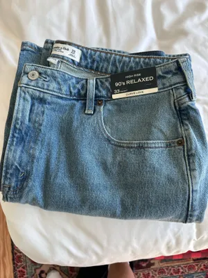 Abercrombie Curve Love High Rise 90s Relaxed Jean NWT thumbnail 9