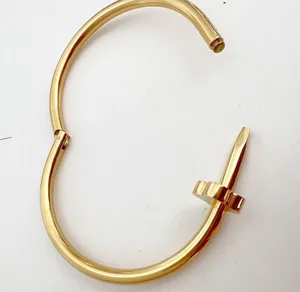 18K Gold Plated Nail Clover Bangle Bracelet Stainless Steel womens Jewelry NWT thumbnail 6